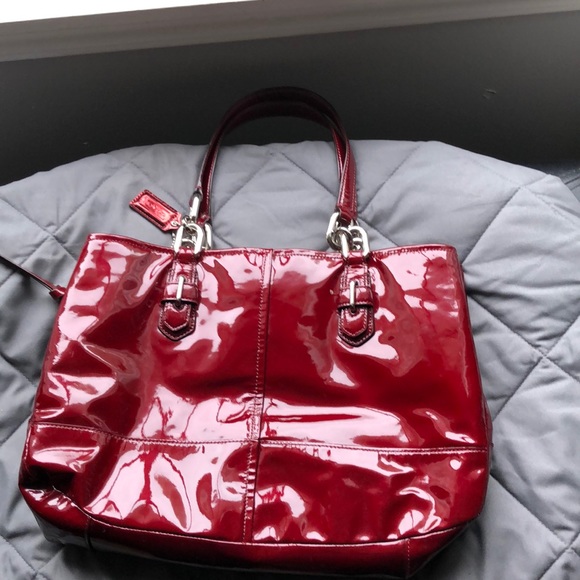 Coach patent leather satchel - Picture 2 of 7